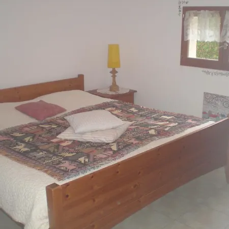 Au Bord Du Monde Bed & Breakfast Villars (Dordogne)